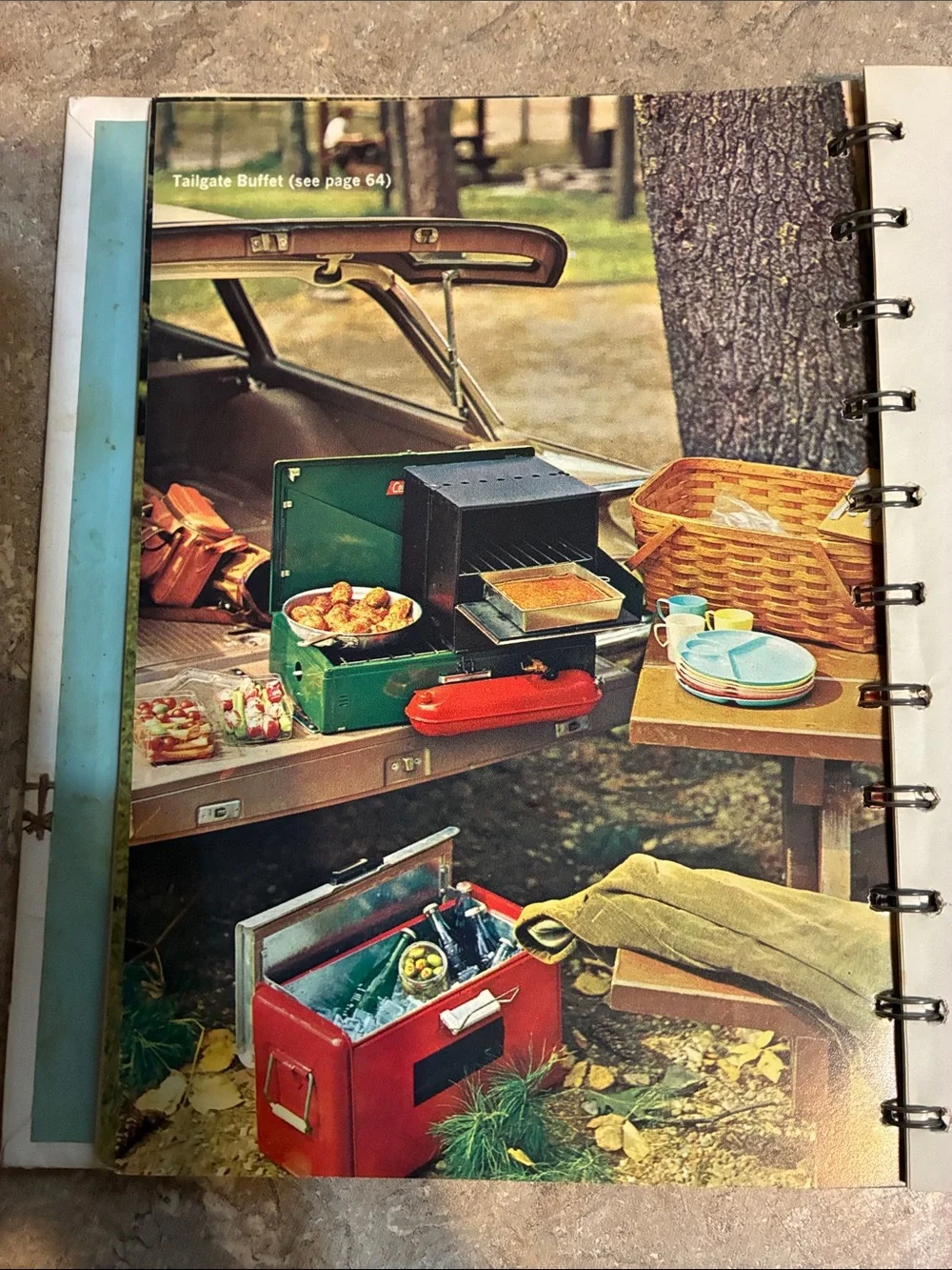 Betty Crocker Outdoor Cook Book - Green, White, Blue & Brown Cover Vintage